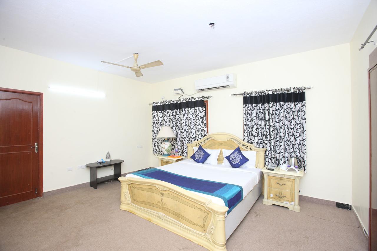 Oyo 935 Hotel Palkhee Mumbai Kültér fotó